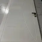 باب خشب اللون ابيض ناري