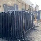 حواجز تنظيم المسارات والصفوف والحشود والطوابير افنتات اسوار
