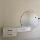 اثاث سرير وتسريحه ودولاب ملابس
