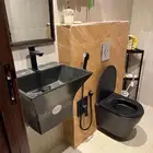 مغاسل وكراسي حمام نظيفه