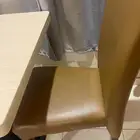 طاولة مع كرسين ب 250 ريال قابله للتفاوض .