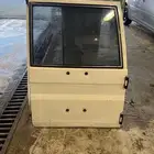 باب جيب ربع ابيض