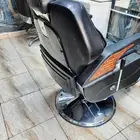 كرسي حلاقه مستعمل عدد 2 للبيع