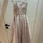 فساتين مقاس s