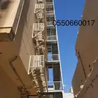 سلالم درج طوارئ وهياكل مصاعد