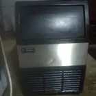 جهاز صانع ثلج