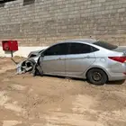 اكسنت 2012 للبيع