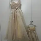 فستان ام وبنتها البيع