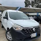 فان نقل بضائع رينو