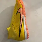 جزمة كورة للبيع