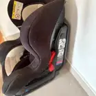 كرسي سيارة أطفال