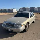 فورد قراند ماركيز 2010 سعودي نضيف للبيع