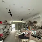 محتويات محل ورد للبيع مستعجل