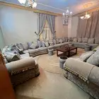 اثاث بحالة ممتازة البيع جملة