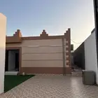 للبيع دور في العزيزيه شبه جديد مساحته 600م كااش