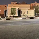 للبيع دور مؤسس شقتين