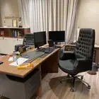 مكتب مع مكتبه و كرسيين و طاوله طابعة و طاولة شاهي