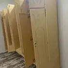 دولاب كبير بيج نظيف خشب ممتاز