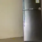 ثلاجه دانسات كبيره ونظيفه