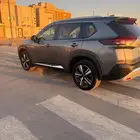 نيسان اكس تريل 2023 فل كامل دبل سبع مقاعد