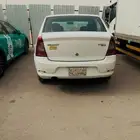 سيارة رينو لوجان موديل 2011