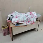 اغراض للبيع مكتب وكنب ودولاب الصور واضحه فالاعلان