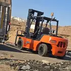 تاجير روافع شوكيه فركلفت وكرينات وسطحات ونش شهري ويومي ومشاو