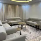 شقة 3غرف نوم وصالة ومطبخ ودورتين مياة