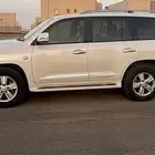 تويوتا لاند كروزر موديل 2015