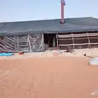 عمال تركيب خيام وبيوت الشعر وخيطه الشراعات