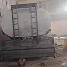 للبيع تون ي 30 الف ليتر صاج 4 ملي جسر 30 تقيل جوال 053905