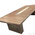 طاولة اجتماع