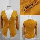 Secondhand skirts   shirts ملابس مستعملة (تنانير   تيشيرتات)