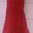 فستان أحمر شبابي