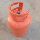 للبيع اسطوانة غاز كبيرة