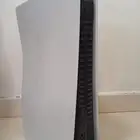 بلاي ستيشن 5 شبه جديد مع اليدين