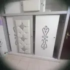 دولاب  طاولتين  كرسين نوم