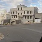 عماره عظم للبيع مكونه من اربعه ارواف اثنين ارضي اثنين علوي