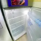 ثلاجة دانسات متوسطة الحجم