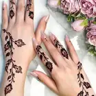 يوجد لينا حناء نقش وحناء ساده وحلاوه ودلكه سودانيه مع متخصصه