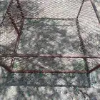 شبك شرط مفيه شي ويوجد أرنب ودجاج الي يبقا يتوصل وتساب