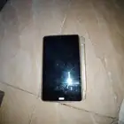 آيباد نضيف كويس شغال بي 250  سبب البيع اشتريت جوال