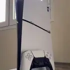 سوني 5 مستعمل انضف شي معه كل كراتينه واسلاكه ويدته