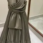 فستان للبيع مقاس S سعر البيع 300