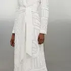 فستان من فوغا كلوسيت