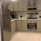 شقة 4 غرف مدخلين مؤثثة في حي المروة