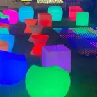استيج.عادي استيج ثري دي كراسي وطاولات مضيئه