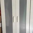 دولاب ايكيا بحاله ممتازه 350 ريال