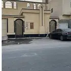 للبيع دور وماسس 3 شقق حي المعالي ( الجنادرية)