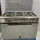 فرن نظيف شغال للبيع ايطالي